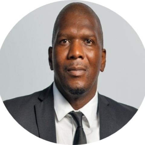 Dr	Thabani Mazibuko